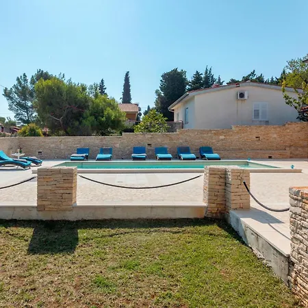 Stunning In With Wifi Holiday home *