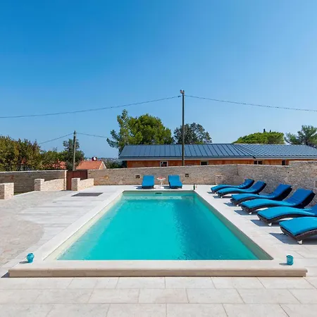 Stunning In With Wifi Holiday home *