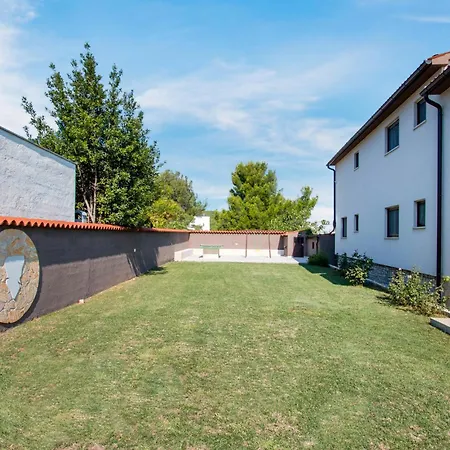 Holiday home Stunning In With Wifi *